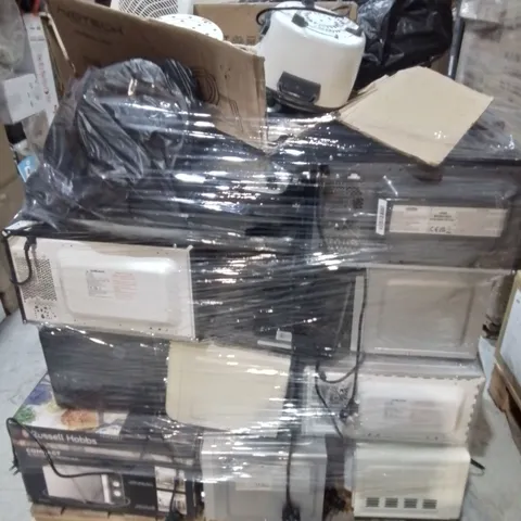 PALLET OF ASSORTED HOME APPLIANCES TO INCLUDE VARIOUS MICROWAVES, TABLETOP HOB AND WARMLITE HEATER