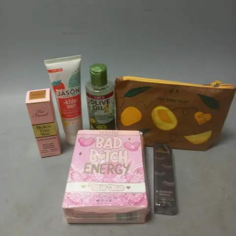 APPROXIMATELY 20 ASSORTED COSMETIC PRODUCTS TO INCLUDE - PLOUISE BAD BITCH ENERGY LIP OIL SET - THE BODY SHOP GIFT BAG - JASON KIDS TOOTHPASTE - ETC 