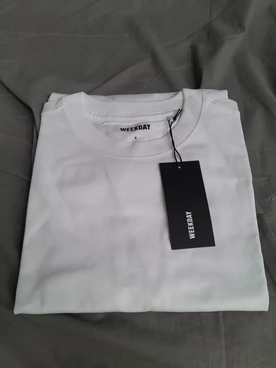 WEEKDAY T-SHIRT WHITE SIZE SMALL