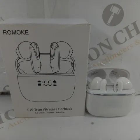 BOXED T19 TRUE WIRLESS EARBUDS IN WHITE