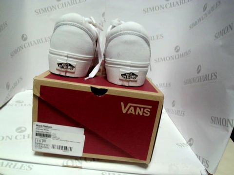 BOXED PAIR OF DESIGNER VANS OFF THE WALL - UK SIZE 5