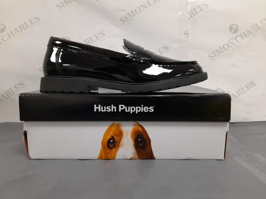 BOXED PAIR OF HUSH PUPPIES VERITY SLIP-ON SHOES IN BLACK UK SIZE 7