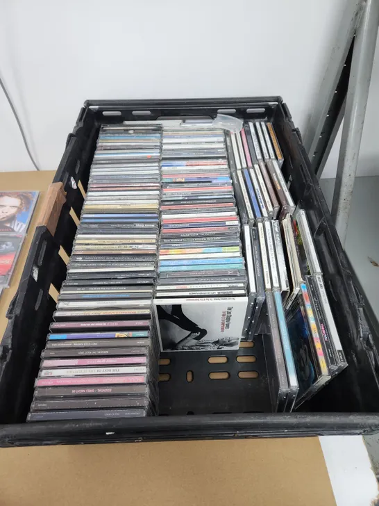 A VERY LARGE QUANTITY OF CDs FROM 80s / 90s /2000s