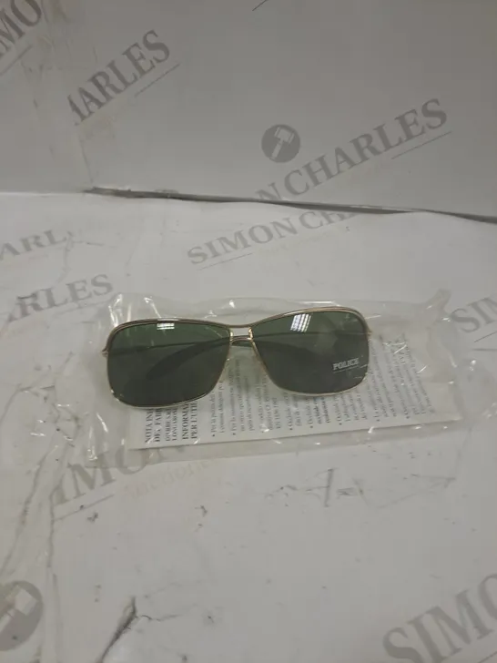 BOX OF 5 ASSORTED SUNGLASSES 