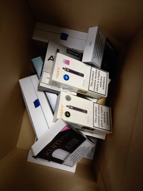 BOX OF APPROXIMATELY 10 ASSORTED E-CIGARATTES TO INCLUDE OVXO, INNOKIN, ASPIRE ETC