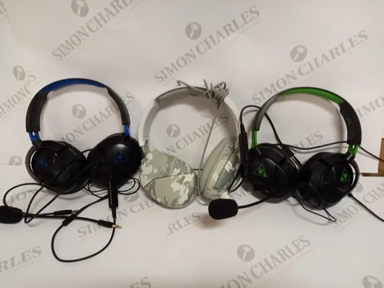 BOX OF 3 TURTLE BEACH WIRED GAMING HEADSETS INCLUDING RECON 50P (PS4/PS5), RECON 70 (MULTIPLATFORM) AND RECON 50X (XBOX)