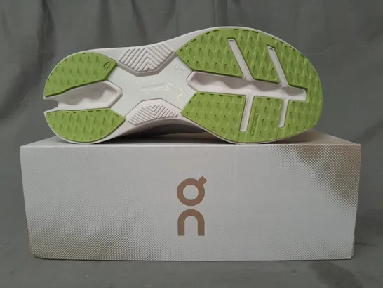 BOXED PAIR OF ON CLOUDECLIPSE SHOES IN GREY/GREEN UK SIZE 11