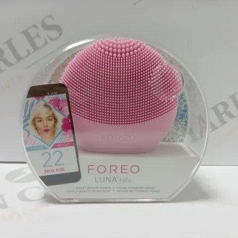 FOREO LUNA FOFO FACIAL CLEANSING BRUSH - PEARL PINK