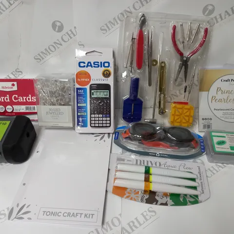 BOX OF APPROX 15 ASSORTED HOUSEHOLD ITEMS TO INCLUDE CASIO CALCULATOR, RECORD CARDS PACK, LED JEWELLED LIGHTS, ETC 