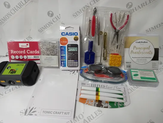 BOX OF APPROX 15 ASSORTED HOUSEHOLD ITEMS TO INCLUDE CASIO CALCULATOR, RECORD CARDS PACK, LED JEWELLED LIGHTS, ETC 