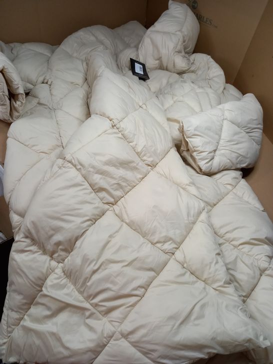 PRETTYLITTLETHING CREAM SOFT QUILTED OVERSIZED PUFFER - XL