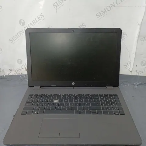 HP 250 G6  15 INCH I3-6006U 2.00GHZ