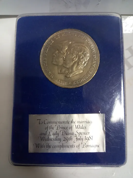 MARRIAGE OF PRINCE OF WALES AND LADY DIANA SPENCER COMMEMORATIVE COIN - 1981