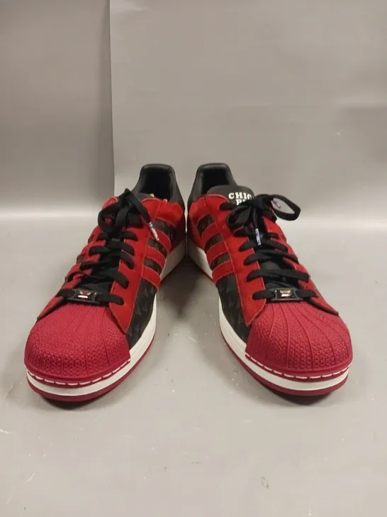 RARE ADIDAS SUPERSTARS NBA CHICAGO BULLS TRAINERS SIZE 12.5