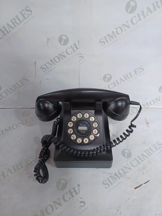 CLASSIC SERIES 302 DESK PHONE FROM WILD & WOLF