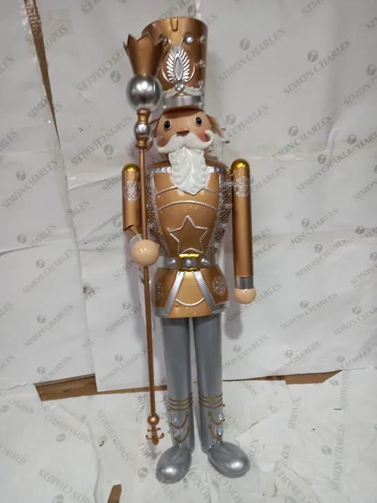 BOXED THREE KINGS INLIT GIANT NUTCRACKER (COLLECTION ONLY) RRP £129.99