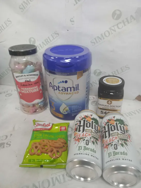 BOX OF APPROXIMATELY 10 ASSORTED ITEMS TO INCLUDE SPARKLING WATER, MANUKA HONEY, SWEET MIX ETC