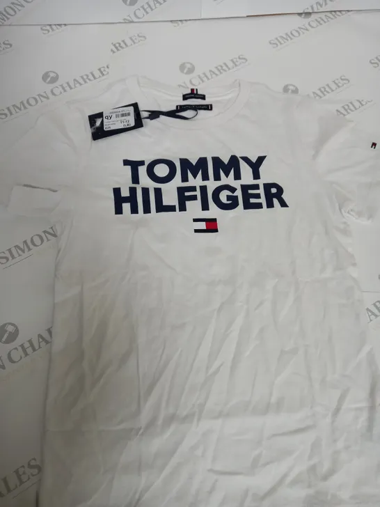 TOMMY HILFIGER LOGO T-SHIRT SIZE 11-12 YEARS