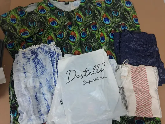 LOT OF 7 ASSORTED DESTELLO CLOTHING ITEMS TO INCLUDE TOP AND SCARVES