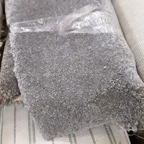 ROLL OF QUALITY GREY CARPET