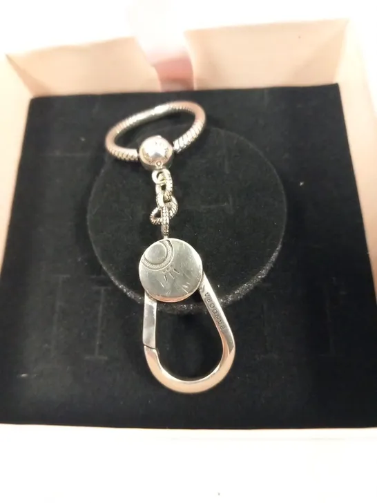 BOXED PANDORA KEYRING