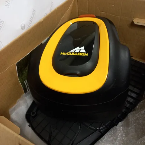 MCCULLOCH ROB S400 ADVANCED ROBOTIC LAWNMOWER WITH BLUETOOTH CONNECTIVITY