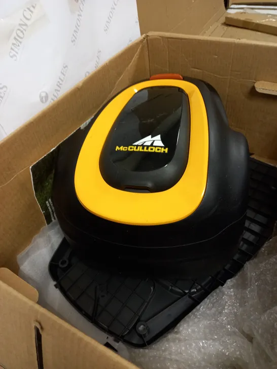 MCCULLOCH ROB S400 ADVANCED ROBOTIC LAWNMOWER WITH BLUETOOTH CONNECTIVITY