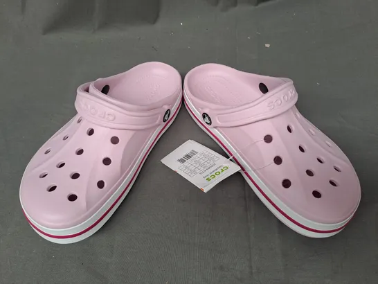 PAIR OF CROCS BAYABAND CLOGS IN PINK UK SIZE M5/W6