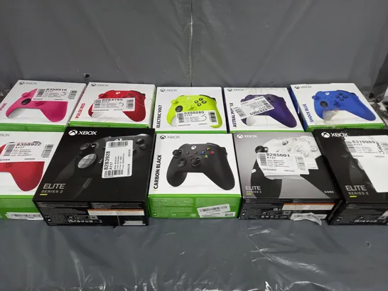 BOX OF APPROXIMATELY 10 XBOX GAME CONTROLLERS TO INCLUDE  ELITE SERIES 2 