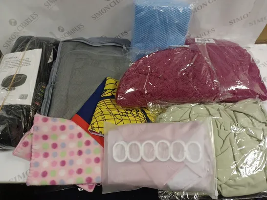 LARGE QUANTITY OF ASSORTED HOME FABRIC ITEMS 