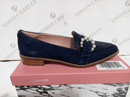 MODA IN PELLE EMBERLY NAVY SUEDE - UK SIZE 7