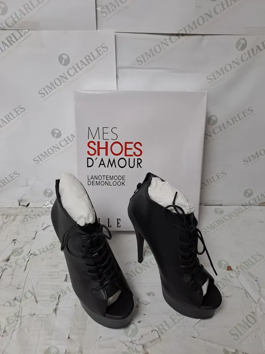 APPROXIMATELY 12 PAIRS OF BOXED MES SHOES D'AMOUR DEMONLOOK SIRE BLACK HEELS - SIZE VARIATION 