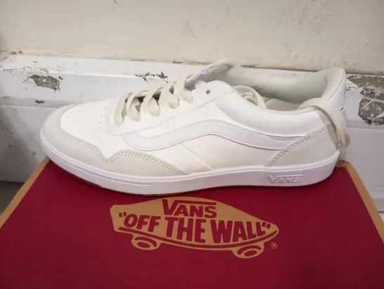 BOXED VANS CRUZE TOO CC 2 TONE SUEDE WHITE SIZE 7.5