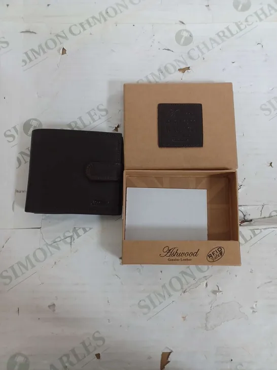 BOXED ASHWOOD GENUINE LEATHER WALLET 