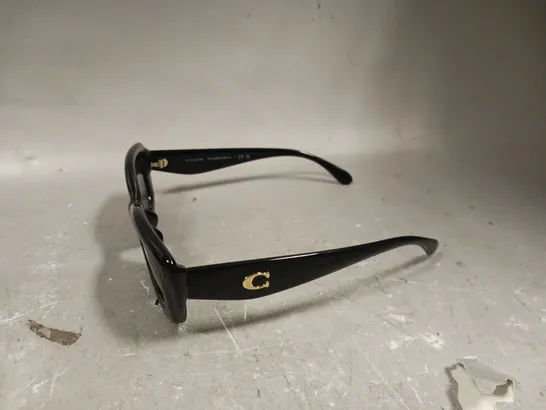 COACH HC8390U RECTANGLE SUNGLASSES 