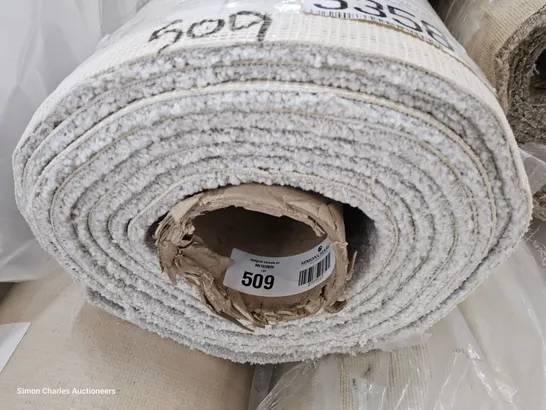 ROLL OF QUALITY FREEDOM EXTRA MINERAL CARPET APPROXIMATELY 5M × 5.85M