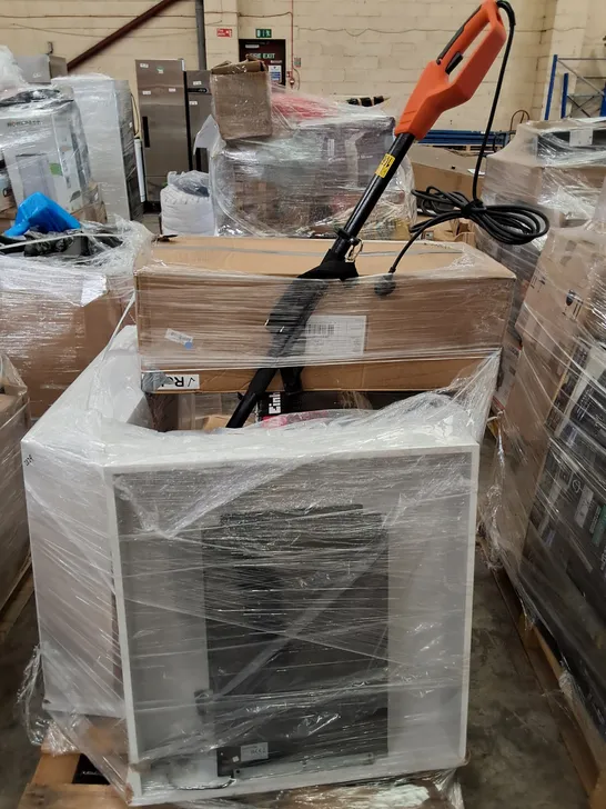 PALLET OF APPROXIMATELY 7 UNPROCESSED RAW RETURN HOUSEHOLD AND ELECTRICAL GOODS TO INCLUDE;