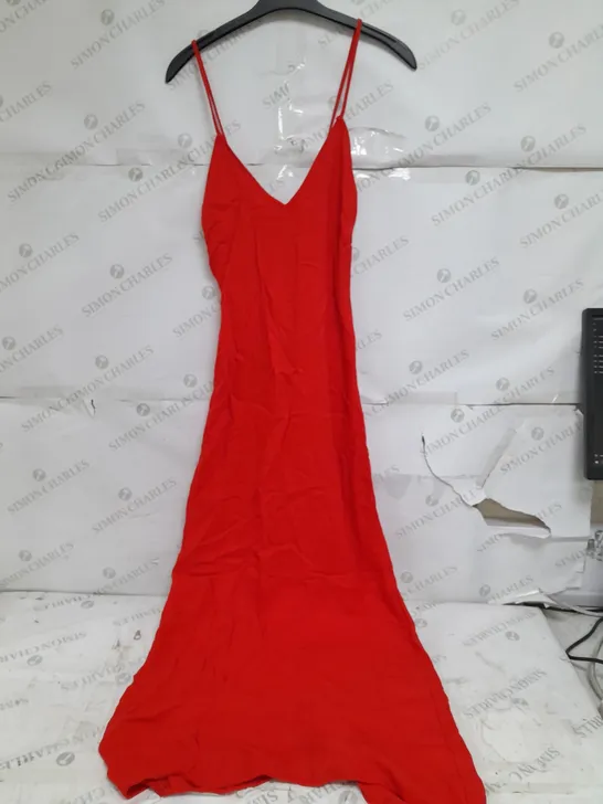 ZARA SMALL RED DRESS 