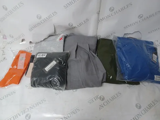 BOX OF ASSORTED CLOTHING ITEMS TO INCLUDE TROUSERS, SOCKS, LEGGINGS ETC 