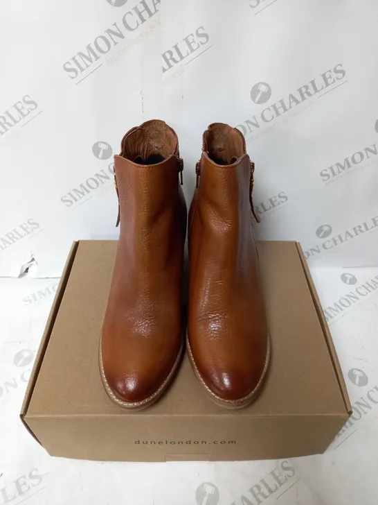 BOXED DUNE PAICE LEATHER ZIP UP ANKLE BOOT - TAN - SIZE 7.