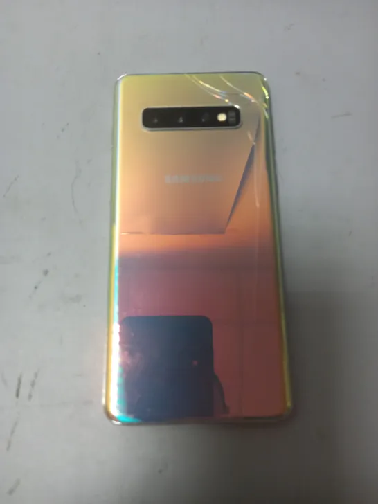 UNBOXED SAMSUNG GALAXY S10 MOBILE PHONE 