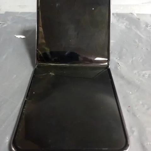 SAMSUNG GALAXY Z FLIP - MODEL UNSPECIFIED