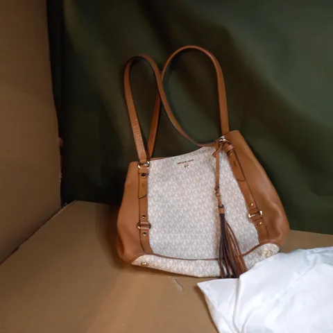 MICHAEL KORS STRAPPED BAG IN WHITE AND BROWN