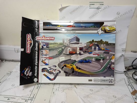 MAJORETTE CREATIX PORSCHE EXPERIENCE CENTRE SET