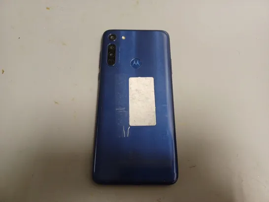 MOTOROLA MOTO G8