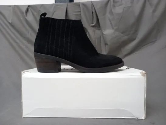 BOXED PAIR OF ALDO EDAECIA SUEDE ANKLE BOOTS IN BLACK EU SIZE 36