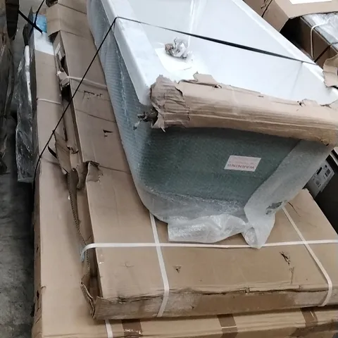 PALLET OF ASSORTED BATHROOM FURNITURE INCLUDING BATHTUB, FIXED SHOWER PANELS