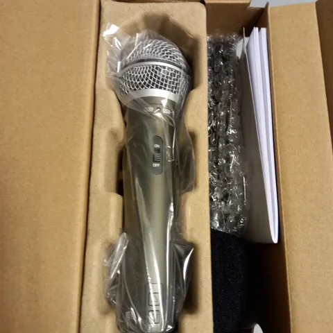 BOXED SAMSON Q2U RECORDING AND PODCASTING USB MICROPHONE PACK