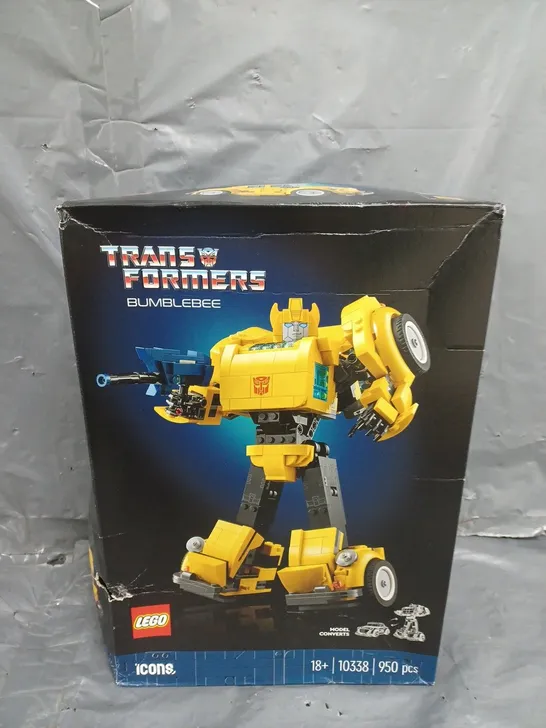 BOXED LEGO TRANSFORMERS BUMBLEBEE SET - 10338