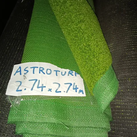 ROLL OF ASTROTURF - 2.74 X 2.74M
